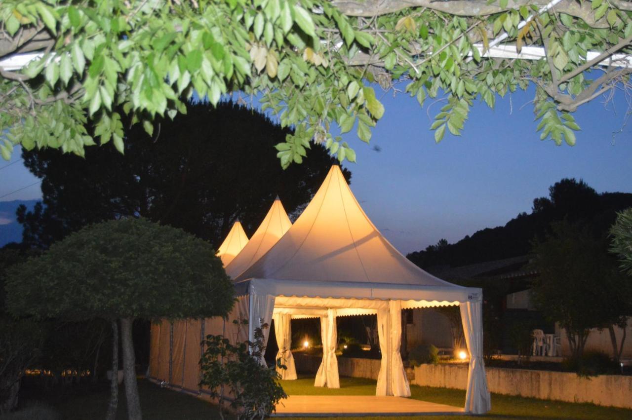 Hotel Espace Loisirs Saint-Martin-dʼArdèche Exteriér fotografie